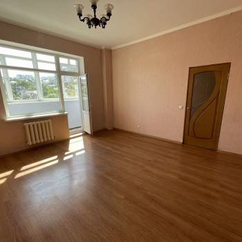 Продается 1-комнатная квартира, 48 м²