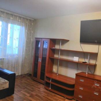 Сдается 1-комнатная квартира, 42 м²