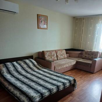 Сдается 1-комнатная квартира, 42 м²