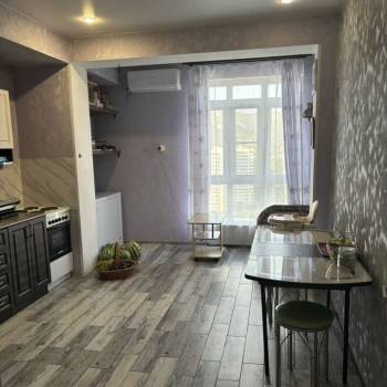 Сдается Многокомнатная квартира, 80 м²