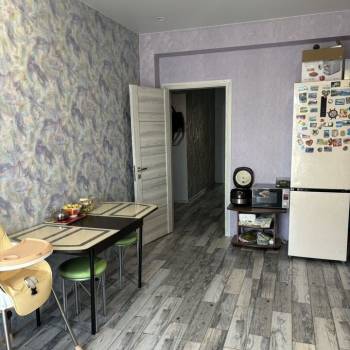 Сдается Многокомнатная квартира, 80 м²