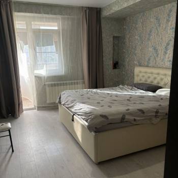 Сдается Многокомнатная квартира, 80 м²