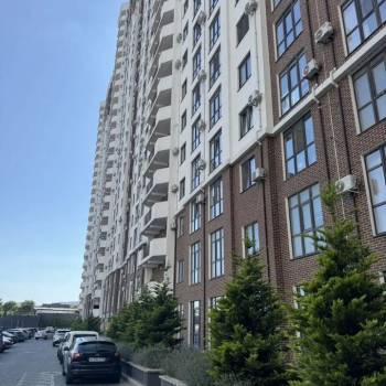 Продается 1-комнатная квартира, 42,5 м²