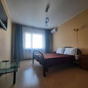 Сдается 2-х комнатная квартира, 65 м²