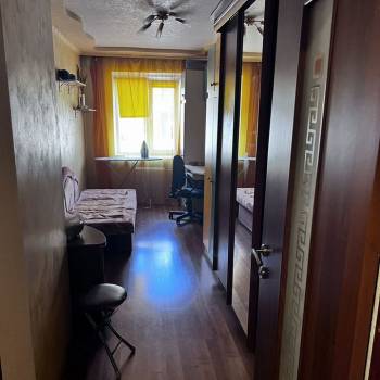 Продается 3-х комнатная квартира, 48 м²