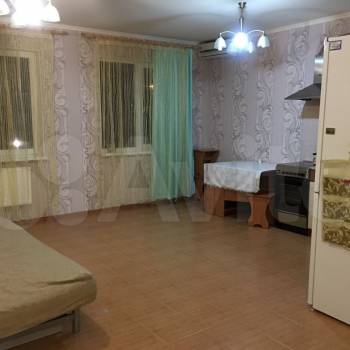 Сдается 1-комнатная квартира, 38 м²