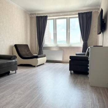 Сдается 1-комнатная квартира, 39 м²