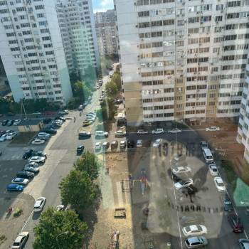 Сдается 1-комнатная квартира, 56 м²