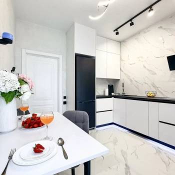 Сдается 2-х комнатная квартира, 75 м²
