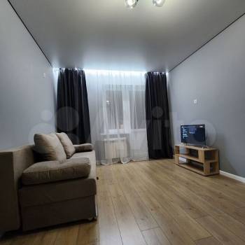 Сдается 1-комнатная квартира, 35 м²