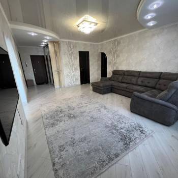 Сдается Многокомнатная квартира, 105 м²