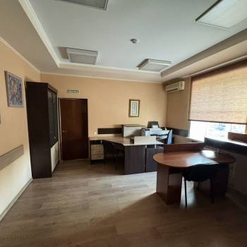 Сдается Нежилое помещение, 74 м²