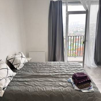 Сдается 1-комнатная квартира, 61 м²