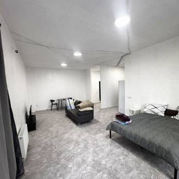 Сдается 1-комнатная квартира, 61 м²
