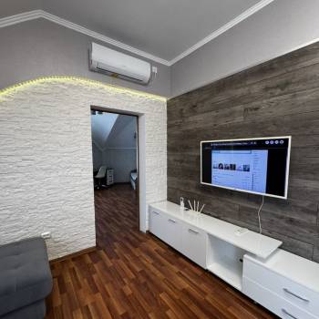 Сдается 1-комнатная квартира, 52 м²