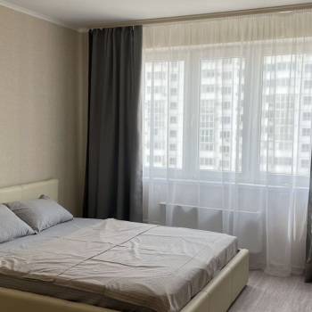 Сдается 1-комнатная квартира, 38 м²