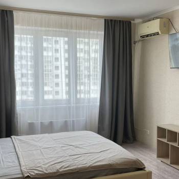 Сдается 1-комнатная квартира, 38 м²