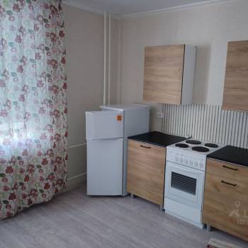 Сдается 1-комнатная квартира, 39 м²