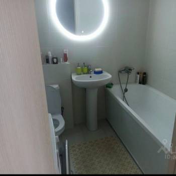 Продается 1-комнатная квартира, 35 м²