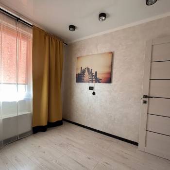 Продается 1-комнатная квартира, 37,2 м²