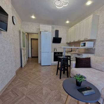 Продается 1-комнатная квартира, 35 м²
