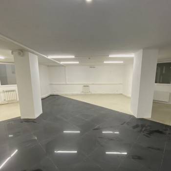 Продается Нежилое помещение, 182 м²