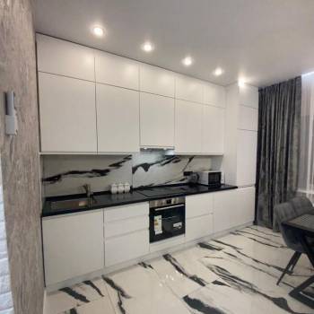 Продается 1-комнатная квартира, 44 м²