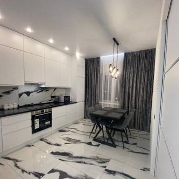 Продается 1-комнатная квартира, 44 м²