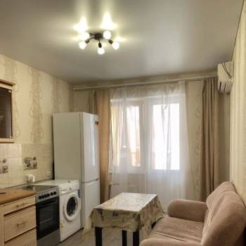 Сдается 1-комнатная квартира, 42 м²