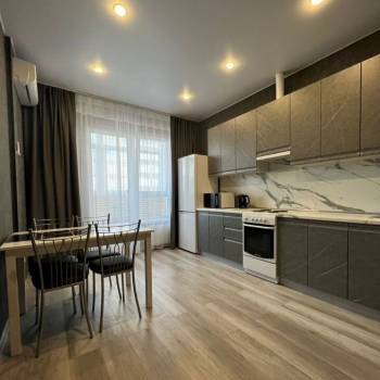 Сдается 1-комнатная квартира, 42 м²