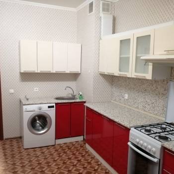 Сдается 1-комнатная квартира, 49,6 м²
