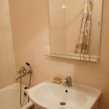 Сдается 1-комнатная квартира, 49,6 м²