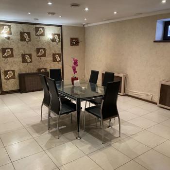 Сдается Нежилое помещение, 324 м²