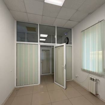 Сдается Нежилое помещение, 17 м²