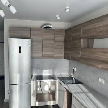 Продается 1-комнатная квартира, 43 м²