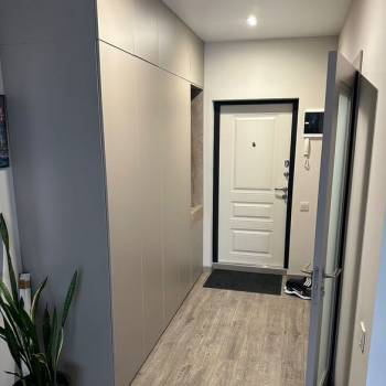 Продается 1-комнатная квартира, 43 м²