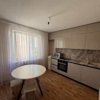 Продается 2-х комнатная квартира, 60 м²