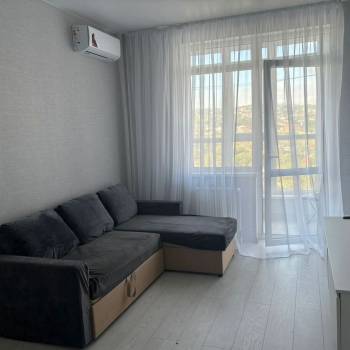 Сдается 1-комнатная квартира, 38 м²
