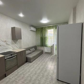 Сдается 1-комнатная квартира, 42 м²
