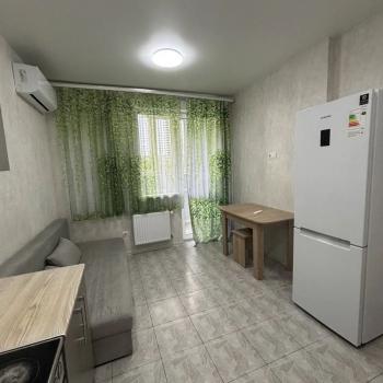 Сдается 1-комнатная квартира, 42 м²