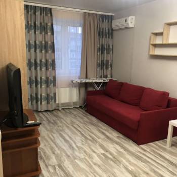 Сдается 1-комнатная квартира, 38 м²