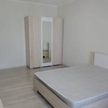 Продается 1-комнатная квартира, 37 м²