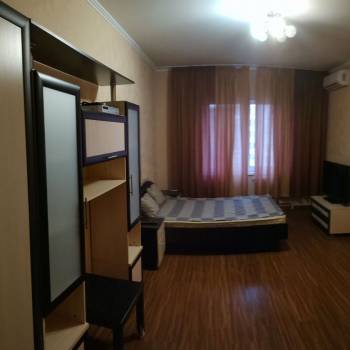 Сдается 1-комнатная квартира, 40 м²