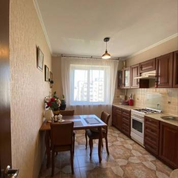 Продается 3-х комнатная квартира, 63 м²
