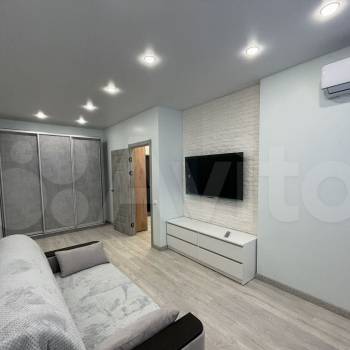 Сдается 1-комнатная квартира, 41 м²