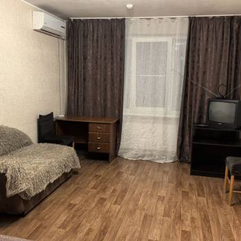 Сдается 1-комнатная квартира, 37 м²