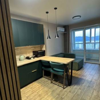 Продается 1-комнатная квартира, 35 м²