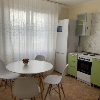 Продается 1-комнатная квартира, 39 м²