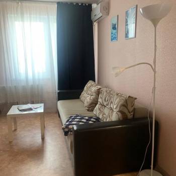 Продается 1-комнатная квартира, 39 м²