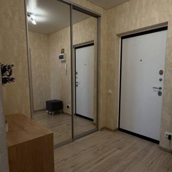 Сдается 1-комнатная квартира, 42 м²